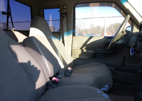 1999 Ford Ranger Xl/Xlt from USA, damaged, VIN 1FTYR14V7XPB12137